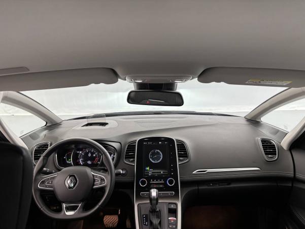 Vente en ligne Renault Grand Scenic 4 Grand Scenic TCe 140 EDC au prix de 24 870 €