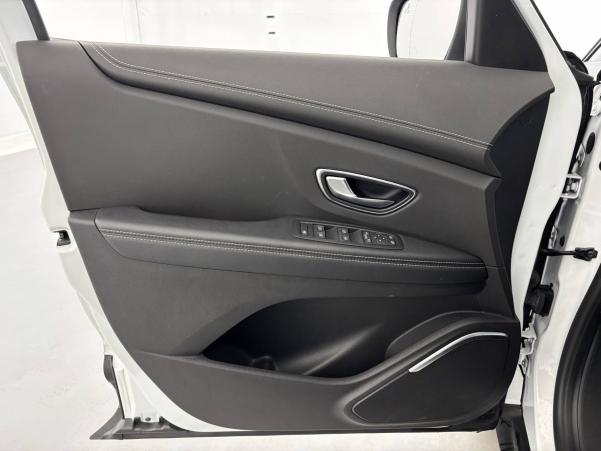Vente en ligne Renault Grand Scenic 4 Grand Scenic TCe 140 EDC au prix de 24 870 €