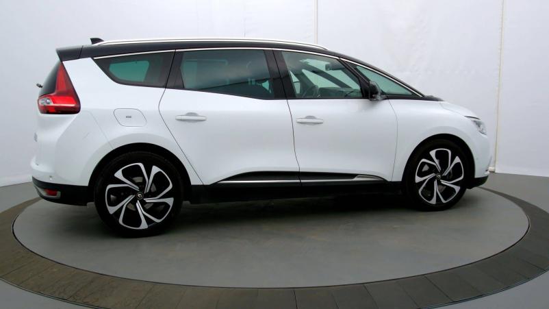 Vente en ligne Renault Grand Scenic 4 Grand Scenic TCe 160 EDC au prix de 25 470 €