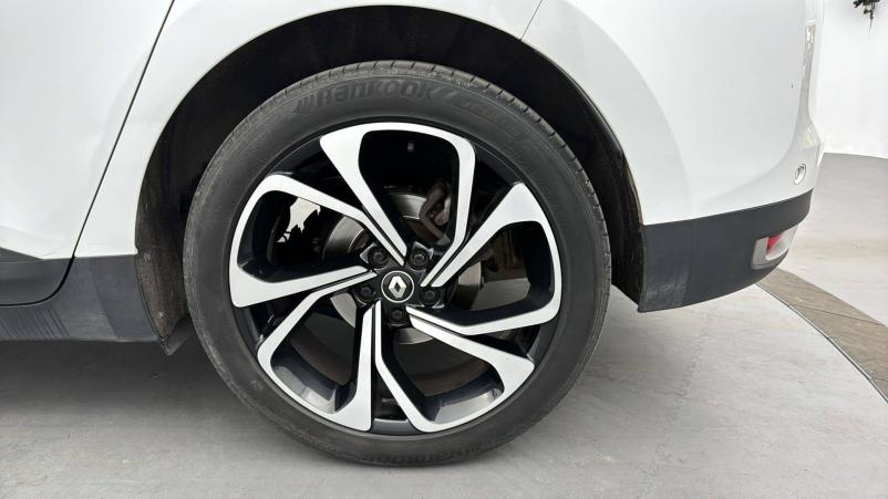 Vente en ligne Renault Grand Scenic 4 Grand Scenic TCe 160 EDC au prix de 25 470 €