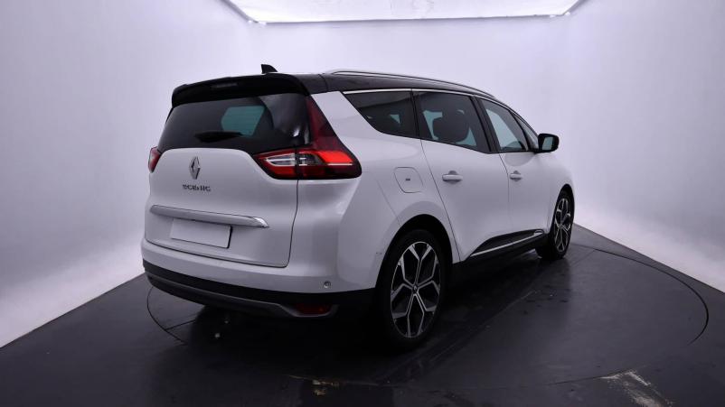 Vente en ligne Renault Grand Scenic 4 Grand Scenic TCe 140 EDC au prix de 24 870 €