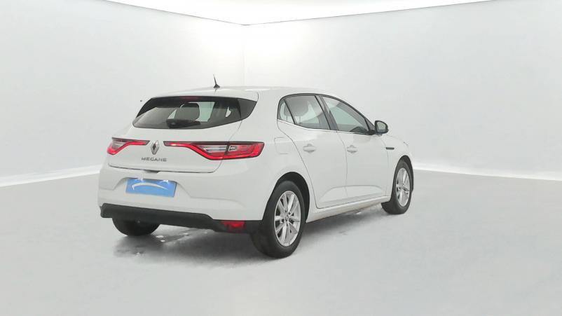 Vente en ligne Renault Megane 4 Mégane IV Berline Blue dCi 95 au prix de 16 490 €
