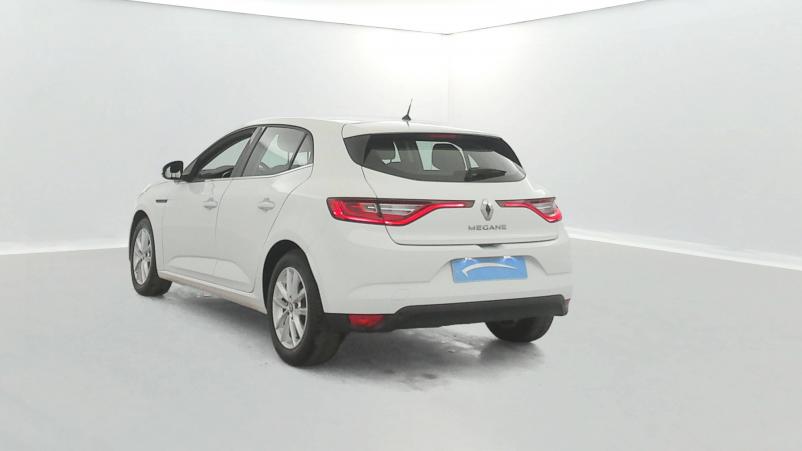 Vente en ligne Renault Megane 4 Mégane IV Berline Blue dCi 95 au prix de 16 490 €