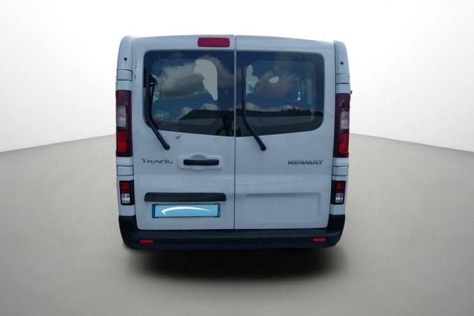 Vente en ligne Renault Trafic  L1 2.0dCi 145 Energy S&S 9 PLACES  au prix de 25 270 €