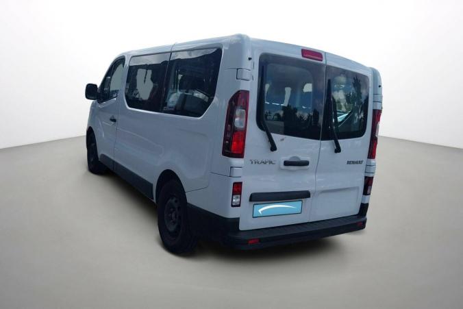 Vente en ligne Renault Trafic  L1 2.0dCi 145 Energy S&S 9 PLACES  au prix de 25 270 €