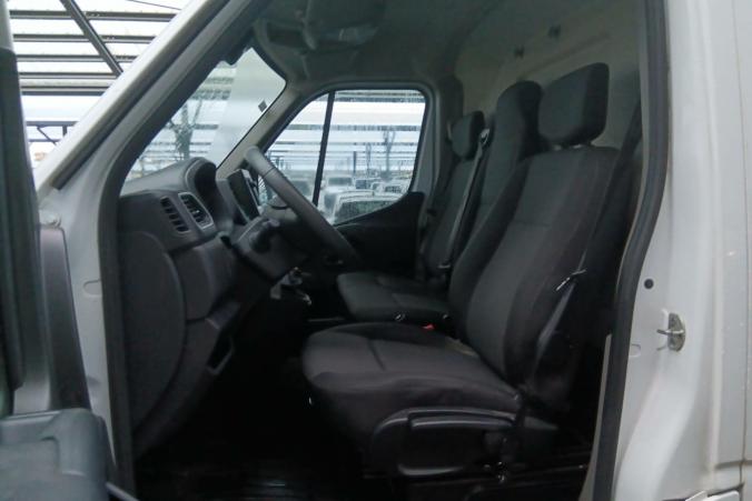 Vente en ligne Renault Master 3 Fourgon MASTER FGN TRAC F3500 L3H3 BLUE DCI 145 au prix de 26 990 €