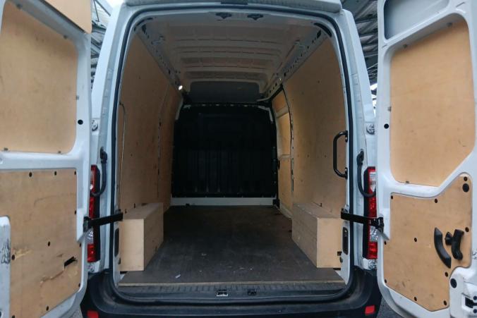 Vente en ligne Renault Master 3 Fourgon MASTER FGN TRAC F3500 L3H3 BLUE DCI 145 au prix de 26 990 €