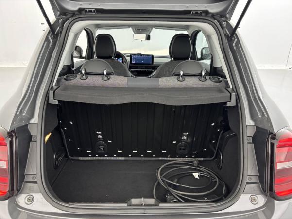 Vente en ligne Fiat 500 électrique 500 e 118 ch au prix de 13 870 €