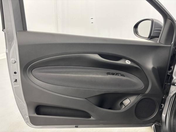 Vente en ligne Fiat 500 électrique 500 e 118 ch au prix de 13 870 €