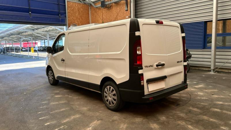 Vente en ligne Renault Trafic 3 Fourgon TRAFIC FGN L2H1 1300 KG DCI 120 au prix de 21 290 €