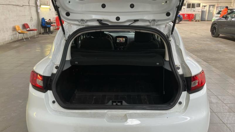 Vente en ligne Renault Clio 4 CLIO SOCIETE DCI 75 ENERGY au prix de 9 390 €