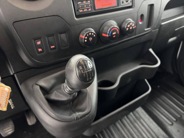 Vente en ligne Renault Master Fourgon  dci 130 BENNE AVEC COFFRE au prix de 22 950 €