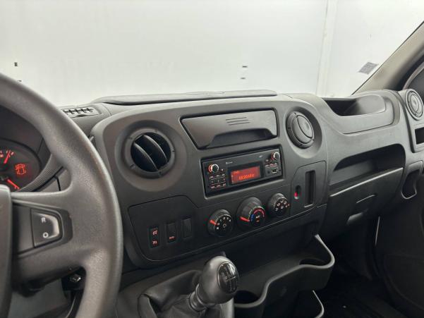 Vente en ligne Renault Master Fourgon  dci 130 BENNE AVEC COFFRE au prix de 22 950 €