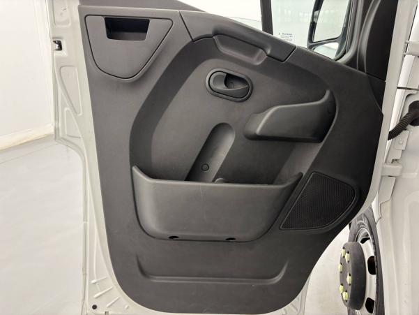 Vente en ligne Renault Master Fourgon  dci 130 BENNE AVEC COFFRE au prix de 22 950 €