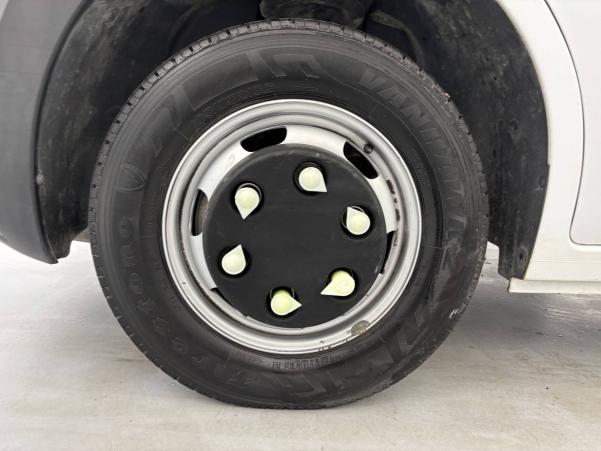 Vente en ligne Renault Master Fourgon  dci 130 BENNE AVEC COFFRE au prix de 22 950 €