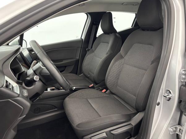 Vente en ligne Renault Clio 5 Clio Blue dCi 85 au prix de 12 770 €
