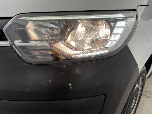 Vente en ligne Renault Express Van  BLUE DCI 95 au prix de 13 990 €
