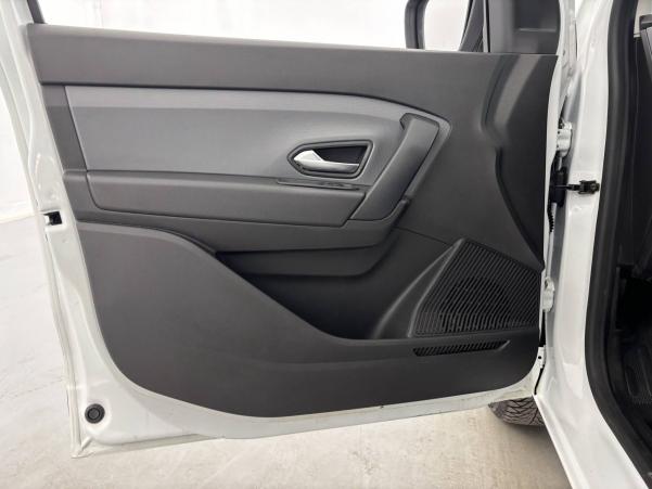 Vente en ligne Renault Express Van  BLUE DCI 95 au prix de 13 990 €