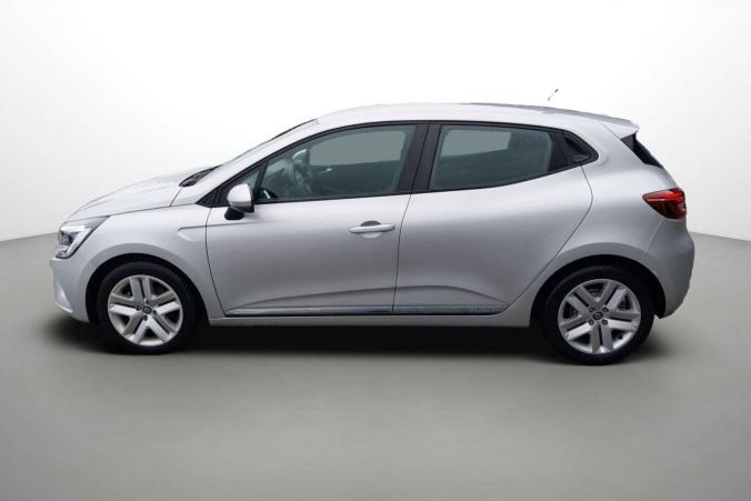 Vente en ligne Renault Clio 5 Clio E-Tech 140 - 21N au prix de 16 870 €