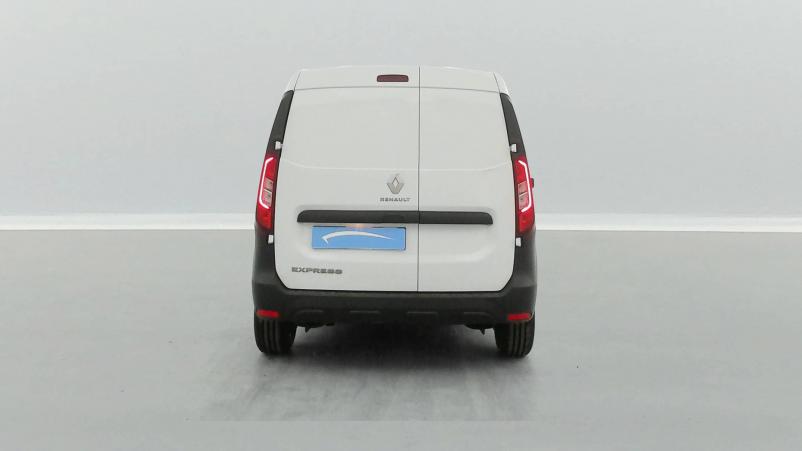 Vente en ligne Renault Express Van  BLUE DCI 95 au prix de 12 290 €