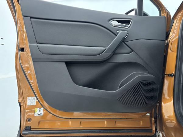 Vente en ligne Renault Captur  Blue dCi 115 au prix de 17 490 €