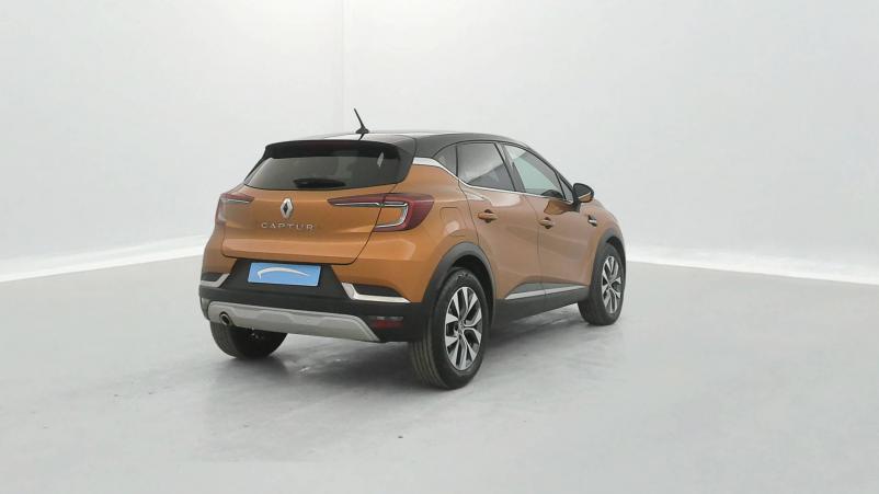 Vente en ligne Renault Captur  Blue dCi 115 au prix de 17 490 €