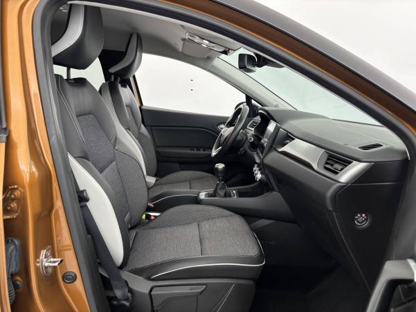 Vente en ligne Renault Captur  Blue dCi 115 au prix de 17 490 €