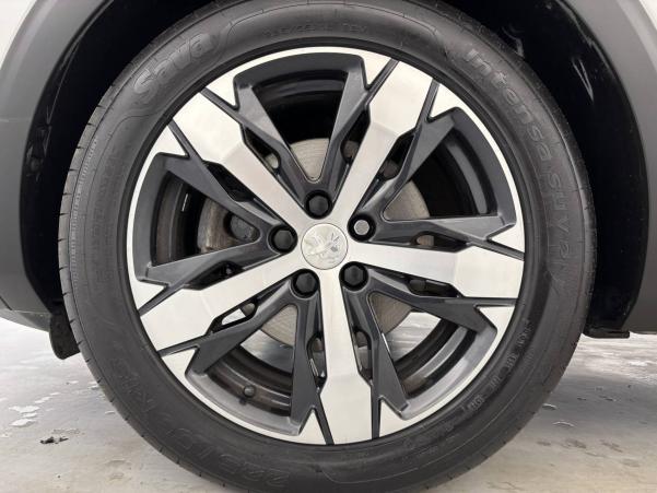 Vente en ligne Peugeot 3008  BlueHDi 130ch S&S EAT8 au prix de 20 990 €