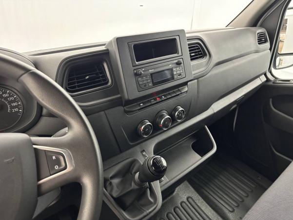 Vente en ligne Renault Master Benne MASTER BS PROP RJ3500 L3 COFFRE BLUE DCI 130 EURO VI au prix de 33 990 €