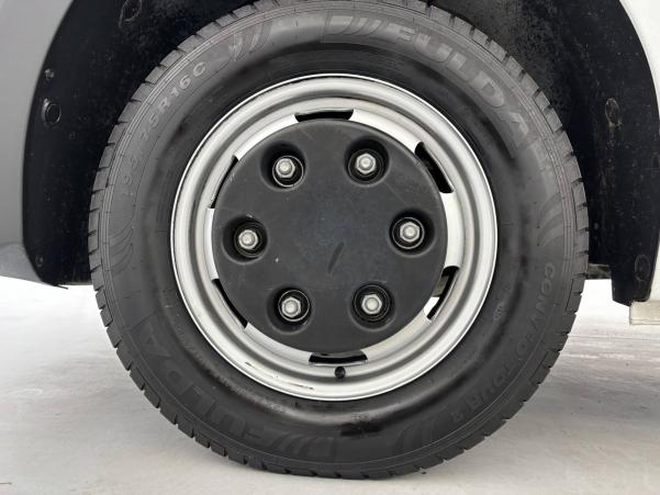 Vente en ligne Renault Master Benne MASTER BS PROP RJ3500 L3 COFFRE BLUE DCI 130 EURO VI au prix de 33 990 €