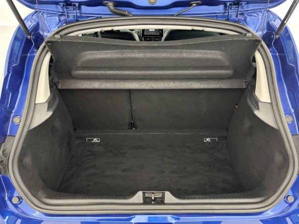 Vente en ligne Renault Clio 4 Clio TCe 90 E6C au prix de 11 470 €