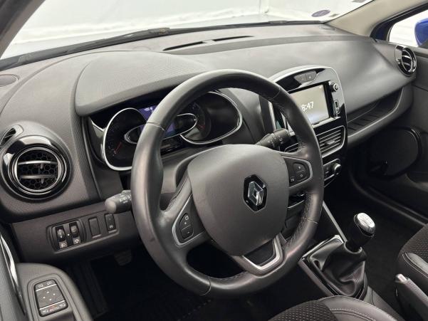 Vente en ligne Renault Clio 4 Clio TCe 90 E6C au prix de 11 470 €