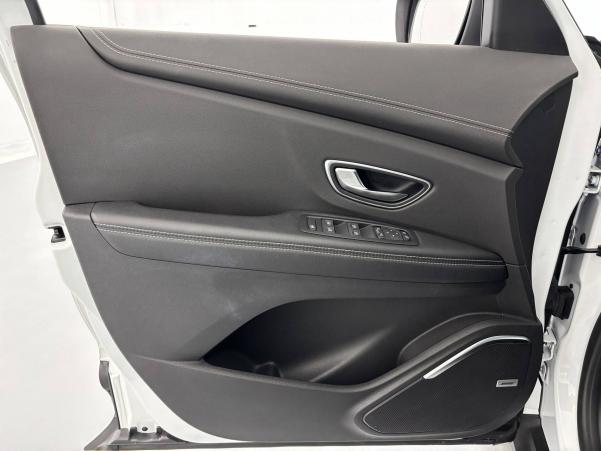 Vente en ligne Renault Grand Scenic 4 Grand Scenic TCe 160 EDC au prix de 25 470 €