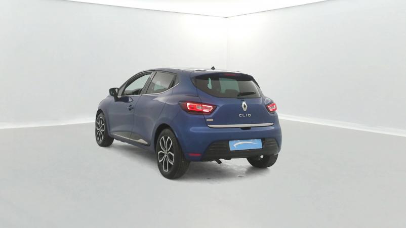Vente en ligne Renault Clio 4 Clio TCe 90 E6C au prix de 11 470 €