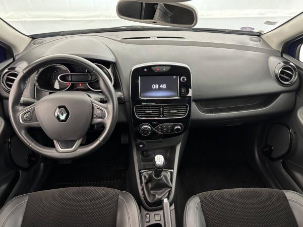 Vente en ligne Renault Clio 4 Clio TCe 90 E6C au prix de 11 470 €