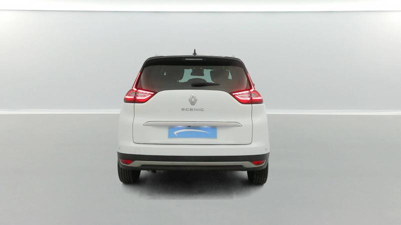 Vente en ligne Renault Grand Scenic 4 Grand Scenic TCe 160 EDC au prix de 25 470 €