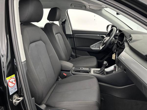 Vente en ligne Audi Q3  35 TFSI 150 ch S tronic 7 au prix de 24 990 €