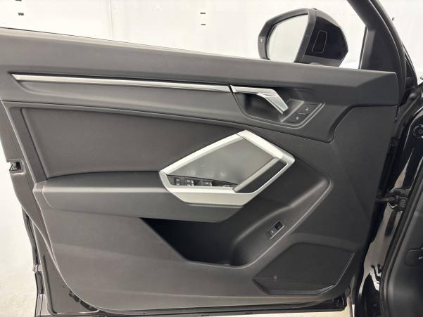 Vente en ligne Audi Q3  35 TFSI 150 ch S tronic 7 au prix de 24 990 €