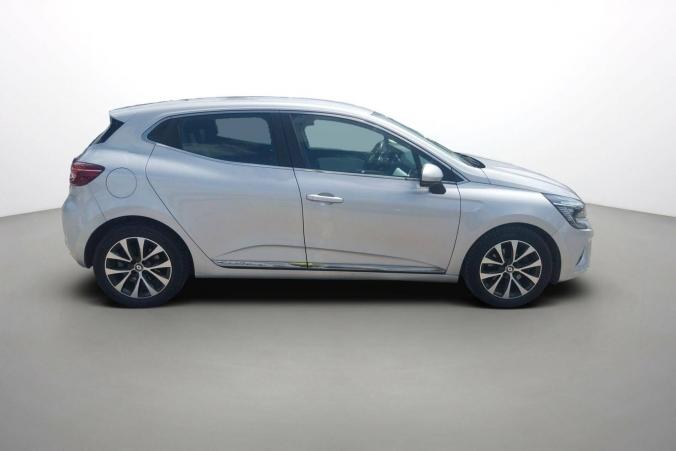 Vente en ligne Renault Clio 5 Clio Blue dCi 100 - 21N au prix de 12 470 €