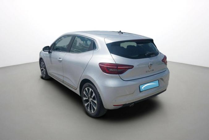 Vente en ligne Renault Clio 5 Clio Blue dCi 100 - 21N au prix de 12 470 €