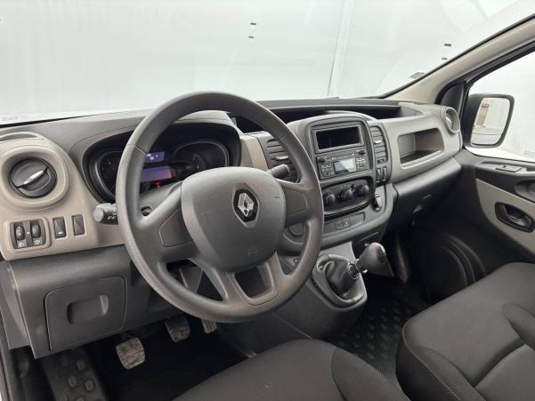 Vente en ligne Renault Trafic 3 Fourgon TRAFIC FGN L1H1 1000 KG DCI 95 E6 au prix de 16 870 €