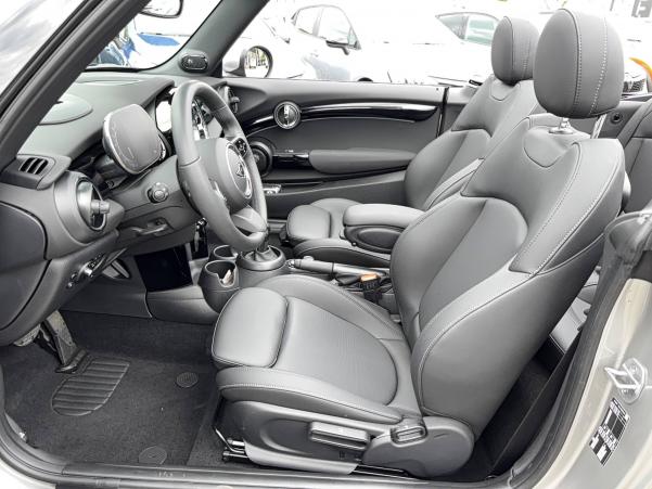 Vente en ligne Mini Mini Cabriolet Cabriolet Cooper 136 ch DKG7 au prix de 29 990 €