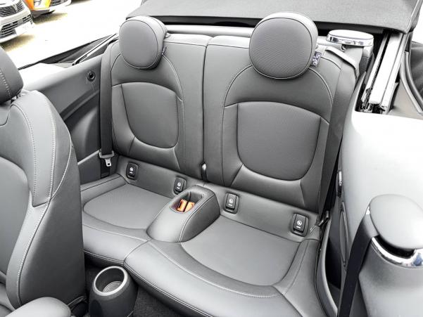 Vente en ligne Mini Mini Cabriolet Cabriolet Cooper 136 ch DKG7 au prix de 29 990 €
