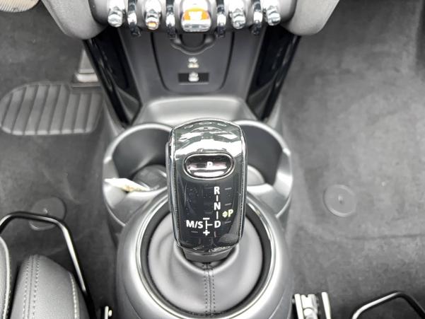 Vente en ligne Mini Mini Cabriolet Cabriolet Cooper 136 ch DKG7 au prix de 29 990 €