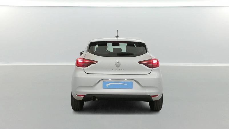 Vente en ligne Renault Clio 5 Clio TCe 90 au prix de 15 670 €