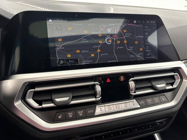 Vente en ligne Bmw Série 3 320i 184 ch BVA8 au prix de 28 990 €