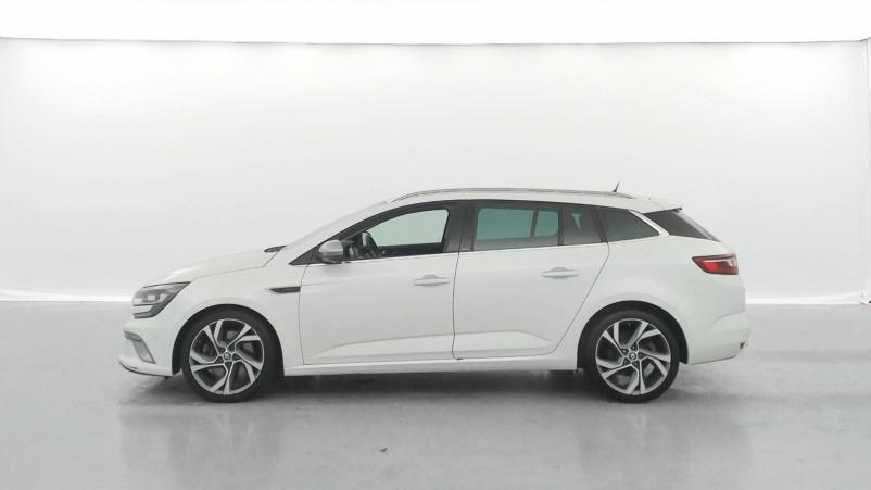 Vente en ligne Renault Megane 4 Estate Mégane IV Estate dCi 165 Energy EDC au prix de 18 990 €