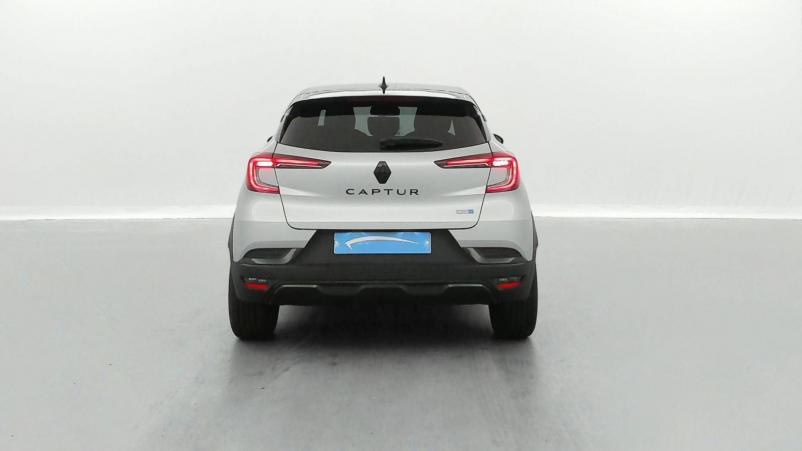 Vente en ligne Renault Captur  E-Tech 145 au prix de 24 990 €