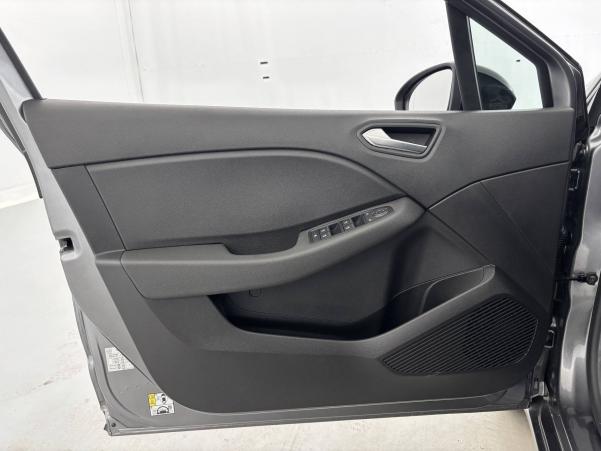 Vente en ligne Renault Clio 5 Clio TCe 90 X-Tronic au prix de 16 990 €