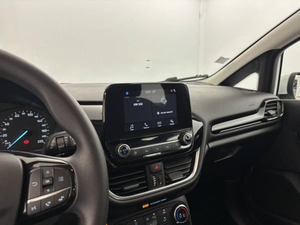Vente en ligne Ford Fiesta  1.0 EcoBoost 100 ch S&S BVM6 au prix de 10 670 €